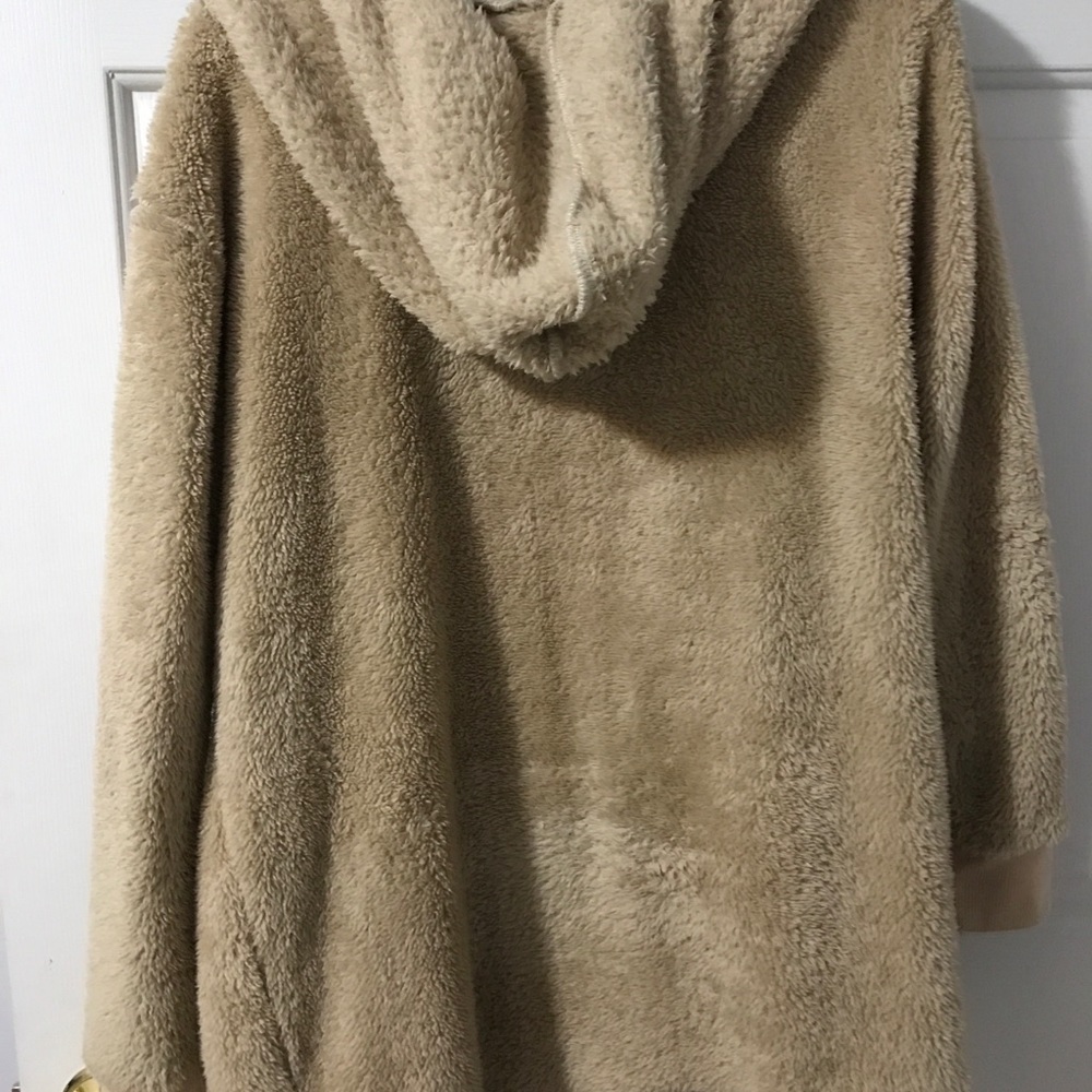 Light faux fur fuzzy jacket